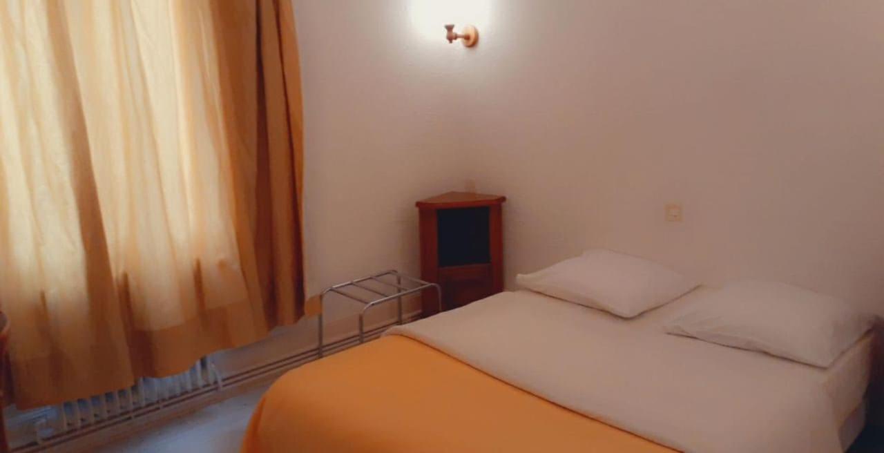 Hotel Le Fecamps Bolbec Zewnętrze zdjęcie
