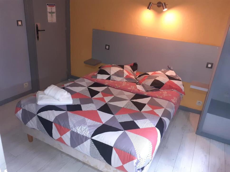 Hotel Le Fecamps Bolbec Zewnętrze zdjęcie